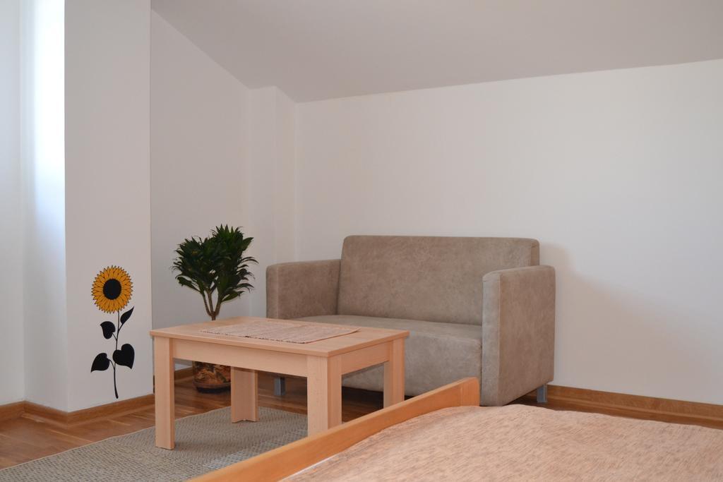 Villa K Apartments Belgrád Szoba fotó
