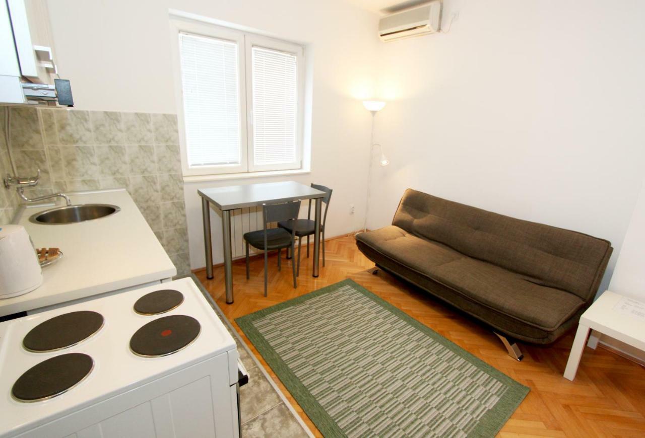 Villa K Apartments Belgrád Kültér fotó